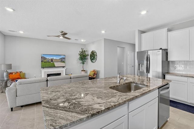 5657 HAWKS CAY STREET, Apollo Beach, FL 33572