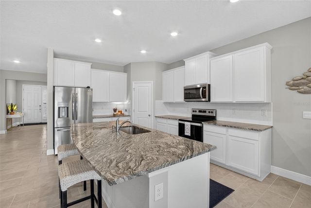 5657 HAWKS CAY STREET, Apollo Beach, FL 33572