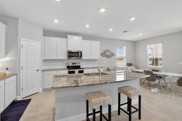 5657 HAWKS CAY STREET, Apollo Beach, FL 33572