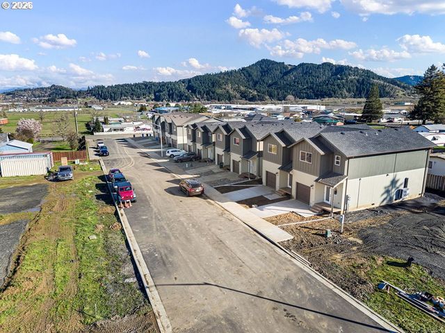 172 ALLISON Ave, Sutherlin, OR 97479