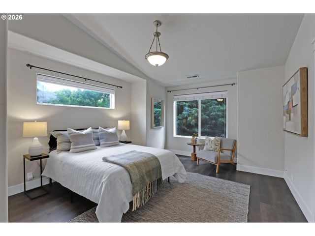 10533 Ne AVERY Way, Hillsboro, OR 97006