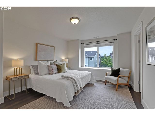 10533 Ne AVERY Way, Hillsboro, OR 97006