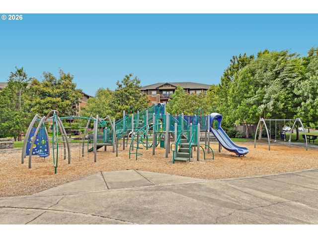 10533 Ne AVERY Way, Hillsboro, OR 97006