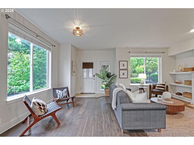 10533 Ne AVERY Way, Hillsboro, OR 97006