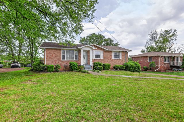 8308 Terry Ln, Hermitage, TN 37076