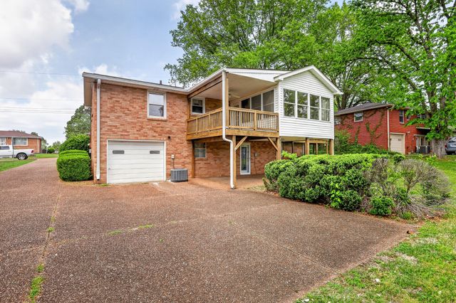 8308 Terry Ln, Hermitage, TN 37076