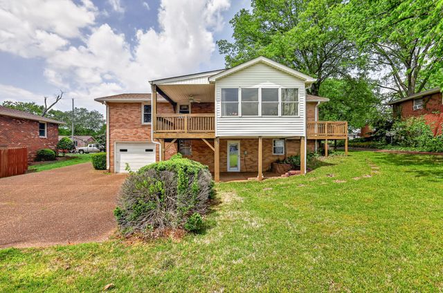 8308 Terry Ln, Hermitage, TN 37076
