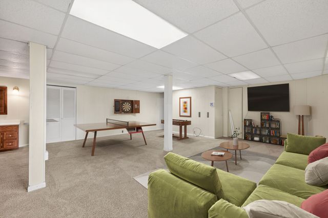 8308 Terry Ln, Hermitage, TN 37076
