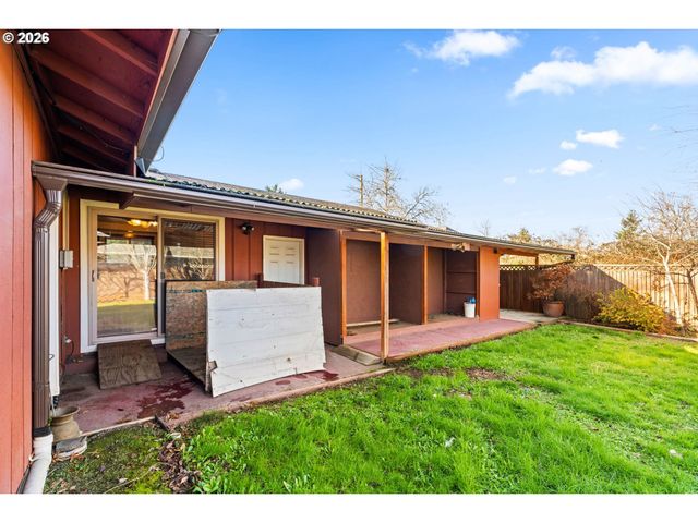 1625 S BERTELSEN Rd, Eugene, OR 97402
