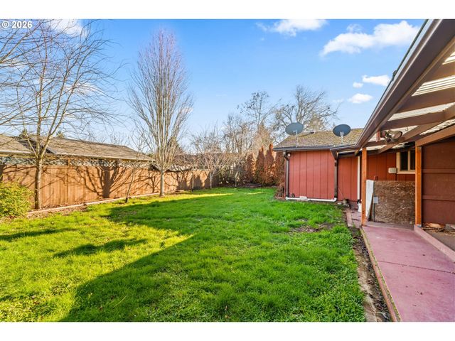 1625 S BERTELSEN Rd, Eugene, OR 97402