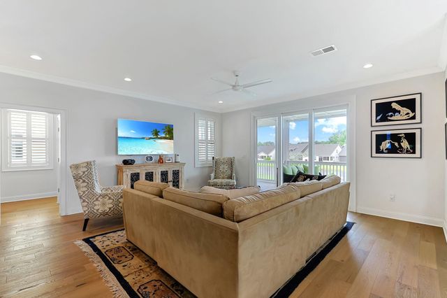 490 Harbour View Dr., Myrtle Beach, SC 29579