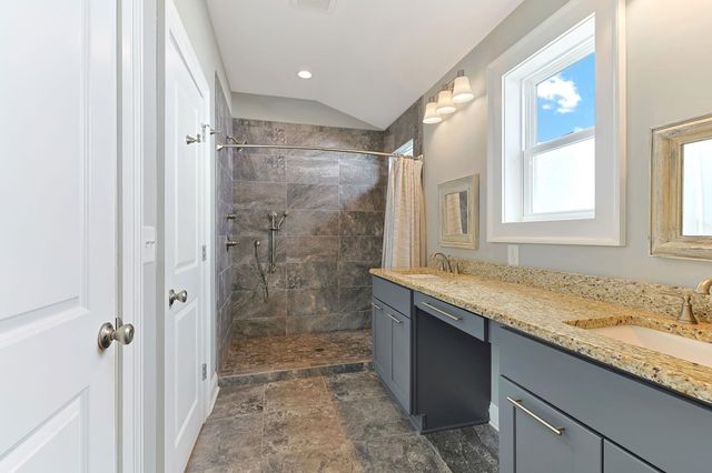 490 Harbour View Dr., Myrtle Beach, SC 29579