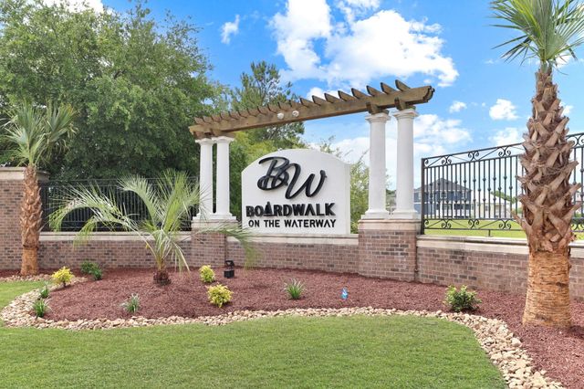 490 Harbour View Dr., Myrtle Beach, SC 29579