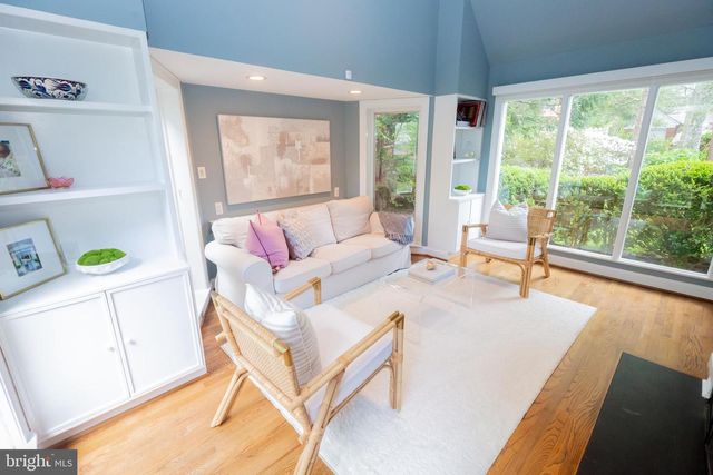 5205 ABINGDON RD, Bethesda, MD 20816
