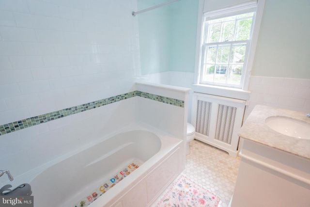 5205 ABINGDON RD, Bethesda, MD 20816