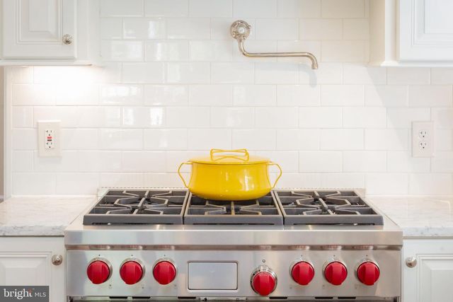 5205 ABINGDON RD, Bethesda, MD 20816