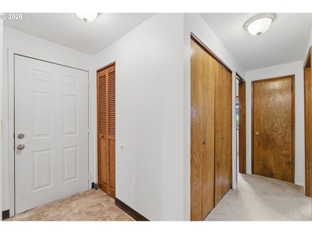 14845 Nw HUNTERS Dr, Beaverton, OR 97006