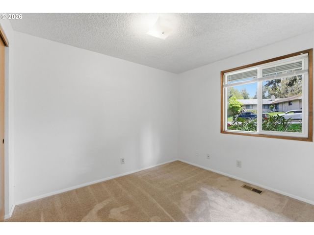 14845 Nw HUNTERS Dr, Beaverton, OR 97006
