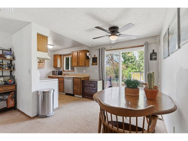 14845 Nw HUNTERS Dr, Beaverton, OR 97006