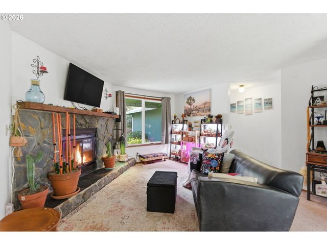14845 Nw HUNTERS Dr, Beaverton, OR 97006