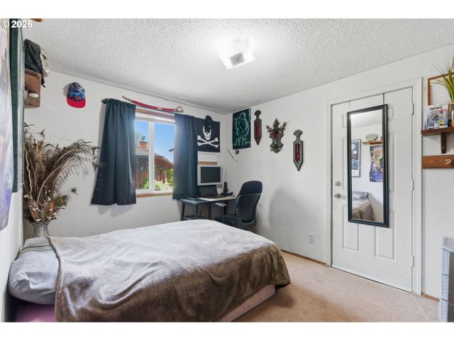 14845 Nw HUNTERS Dr, Beaverton, OR 97006