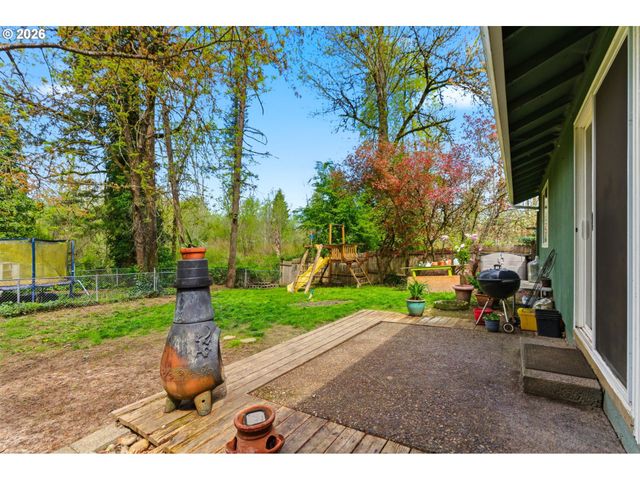 14845 Nw HUNTERS Dr, Beaverton, OR 97006