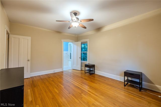 2472 Overlook Road, Cleveland Heights, OH 44106