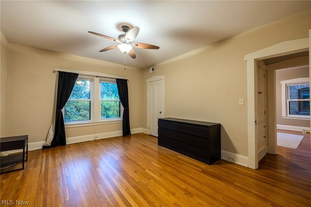 2472 Overlook Road, Cleveland Heights, OH 44106