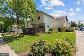 46 STATE CT #98, Gaithersburg, MD 20877