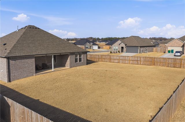 485 W Branta Street, Farmington, AR 72730