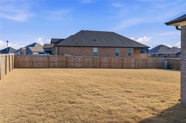 485 W Branta Street, Farmington, AR 72730