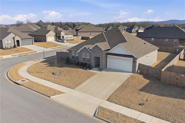 485 W Branta Street, Farmington, AR 72730