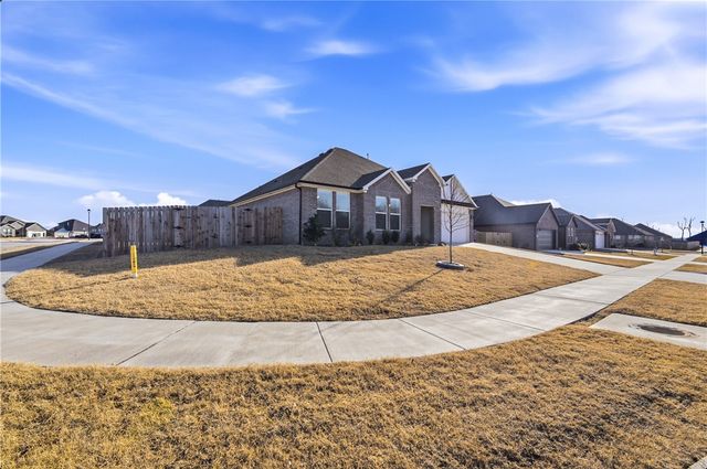 485 W Branta Street, Farmington, AR 72730