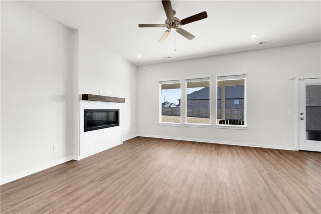 485 W Branta Street, Farmington, AR 72730