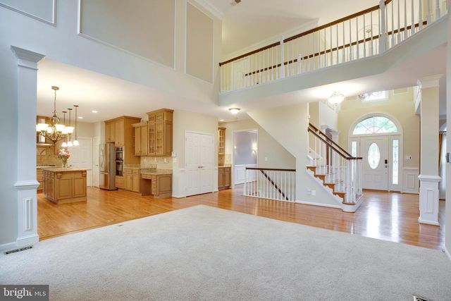 5105 CLAYBANK LN, Centreville, VA 20120