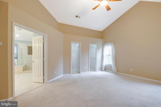 5105 CLAYBANK LN, Centreville, VA 20120