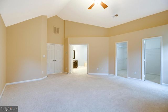 5105 CLAYBANK LN, Centreville, VA 20120