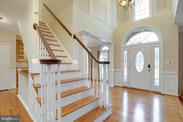 5105 CLAYBANK LN, Centreville, VA 20120
