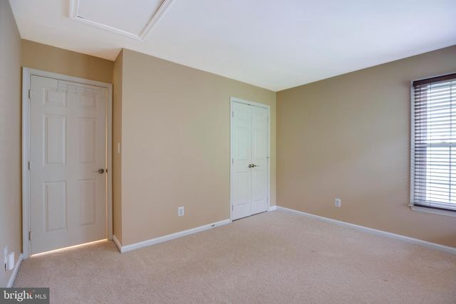 5105 CLAYBANK LN, Centreville, VA 20120