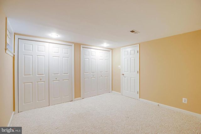 5105 CLAYBANK LN, Centreville, VA 20120