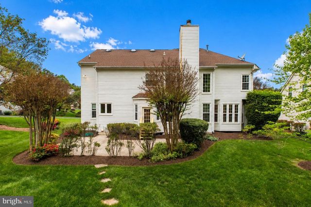 5105 CLAYBANK LN, Centreville, VA 20120