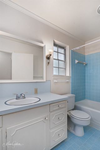 2034 Holly Oak Drive, Shreveport, LA 71118