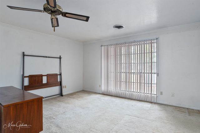 2034 Holly Oak Drive, Shreveport, LA 71118