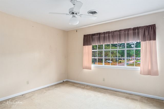 2034 Holly Oak Drive, Shreveport, LA 71118