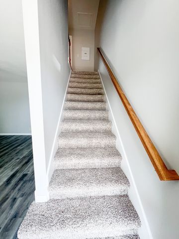 1042 W Creek Coyote Trl Apt C, Clarksville, TN 37042