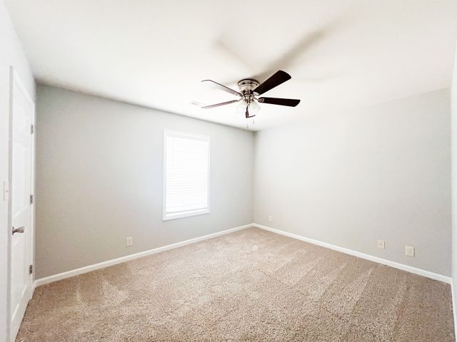 1042 W Creek Coyote Trl Apt C, Clarksville, TN 37042