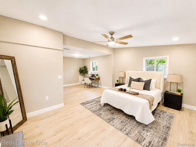 28463 Sutherland Street, Southfield, MI 48076