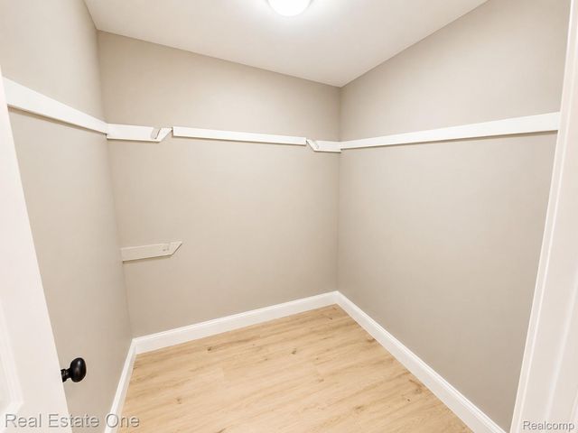 28463 Sutherland Street, Southfield, MI 48076