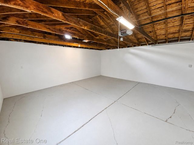 28463 Sutherland Street, Southfield, MI 48076