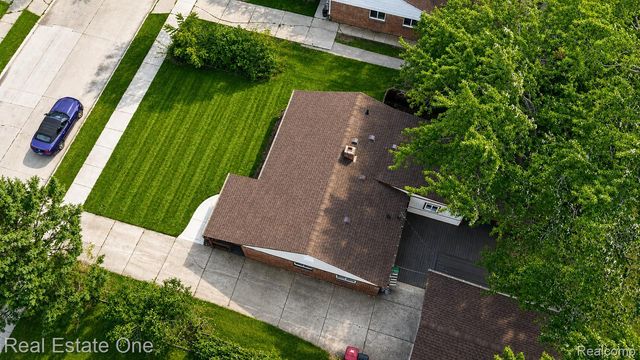 28463 Sutherland Street, Southfield, MI 48076